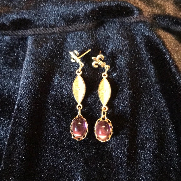Jewelry - Vintage Amethyst Goldtone Dangling Earrings